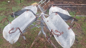 5 Stand Lamb Marking Craddle