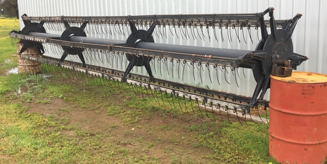 ALLIS-CHALMERS L3 GLEANER HEADER FOR SALE w Front 2 Reels & LEITH Comb Trailer