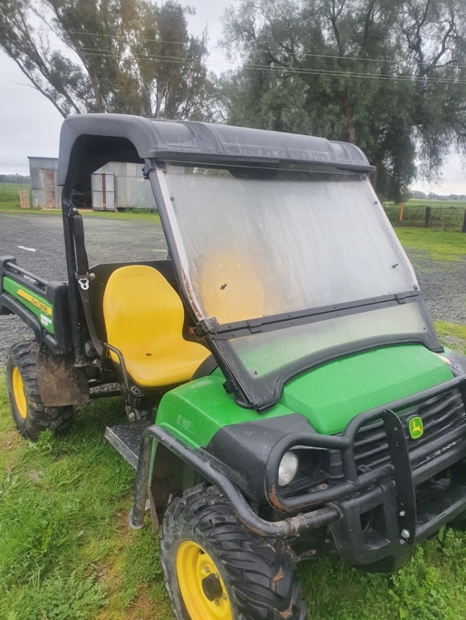 2013 John Deere 825i Diesel Gator