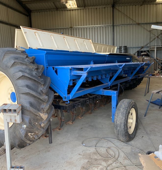 Fully restored 4.2m Chamberlain Combine