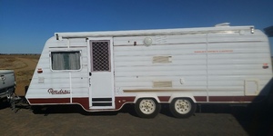 CARAVAN - Roadstar Vacationer Tango
