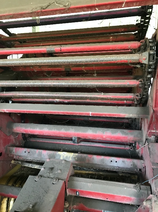 New Holland 848 Baler