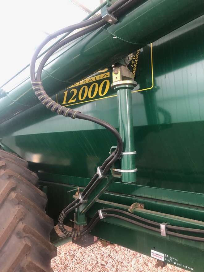 2019 Simplicity 12000 Ltr TQX2 Air Cart 