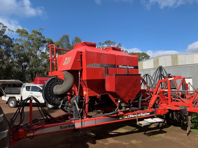 24' Horwood Bagshaw Scaribar with 4000L Twin Bin
