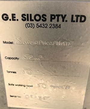 Fertilizer silo