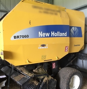 New Holland BR7060