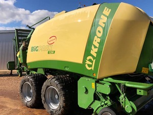 2017 Krone BiGPACK 1290 8x4x3 Square Baler (2 seasons old)