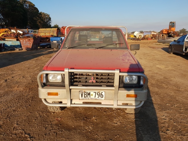 Mitsubishi Triton 4WD Ute