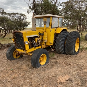 Chamberlain C6100 Tractor