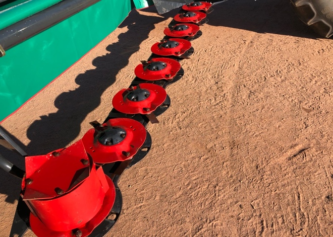 Kverneland Taarup 2632 M Disc Mower