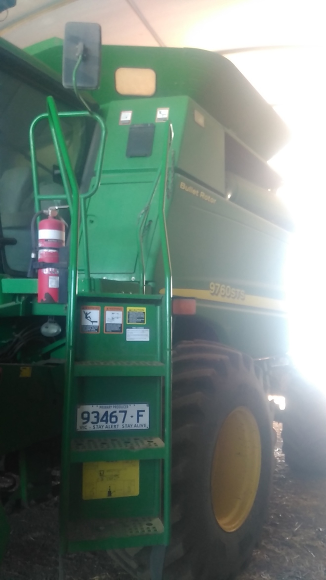 John Deere 9760 header with bullet rotor and Mav Chopper For Sale
