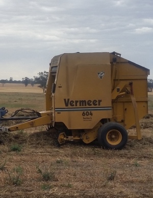 Vermeer 604L Round Baler