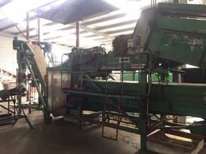 5knife CliffnBunting Chaff Cutter