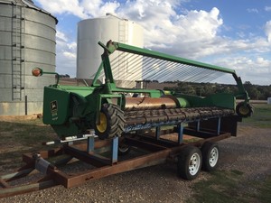John Deere 914 Pickup Front