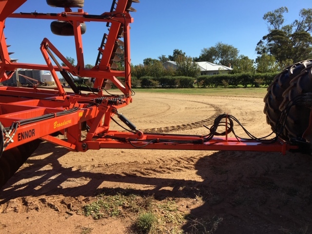 ENNOR OFFSET DISC PLOUGH