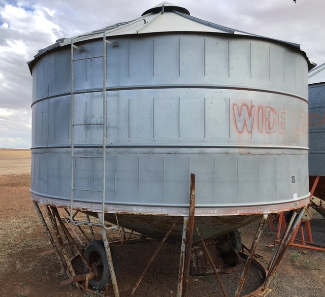 Nelson field bin