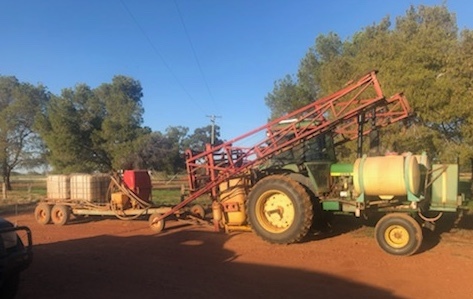 John Deere 4440 3PL Tractor with 27m Boomspray & Water Cart
