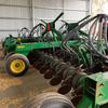 2010 JD 1890 36' Disc Seeder