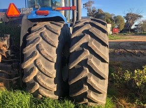 2006 New Holland TJ 450 Tractor
