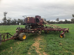 2017 Seed Hawk 810 30 Series