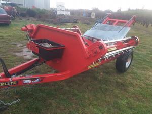 WMI Ellite Round Bale Feeder