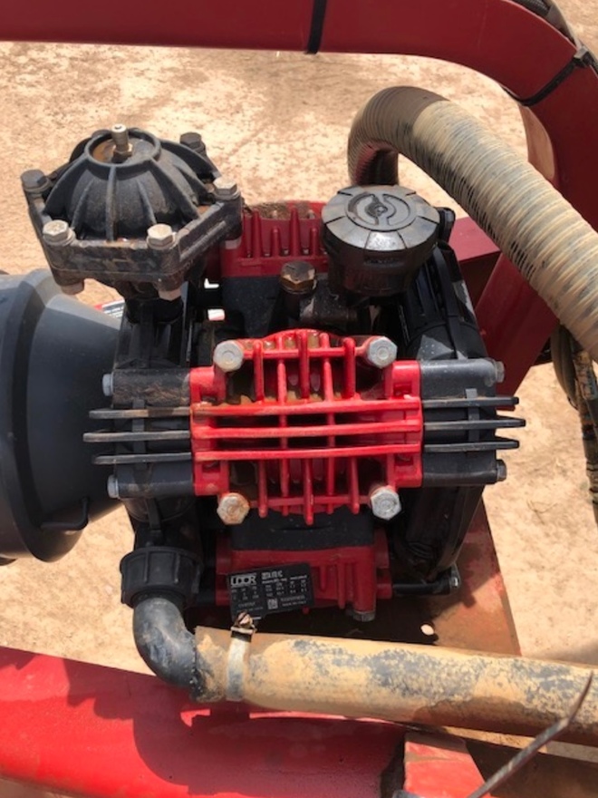 Hardi 4224 good condition, many extras, new pump