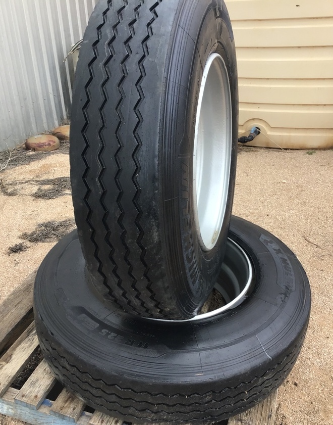 Michelin Tyre 11R 22.5 Recap .