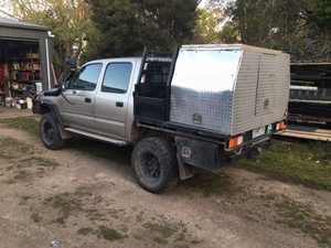 2003 Toyota Hilux (4x4)