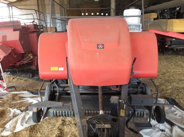 Massey Ferguson 2170 Chopper Baler