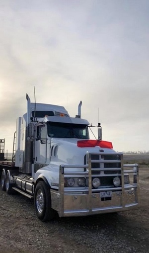 2002 Kenworth T604 Prime Mover