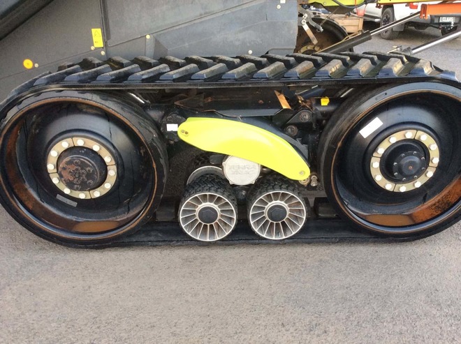 2013 CLAAS LEXION 760T & MidWest Front. LOW Hours, FINANCE SLASHED TO 0.99%, Freight Options AU Wide