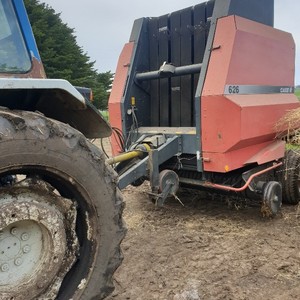 case 626 round baler