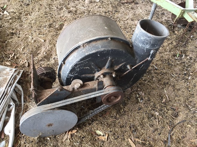 Harvest Air to suit 30 foot front, came off 930 JD