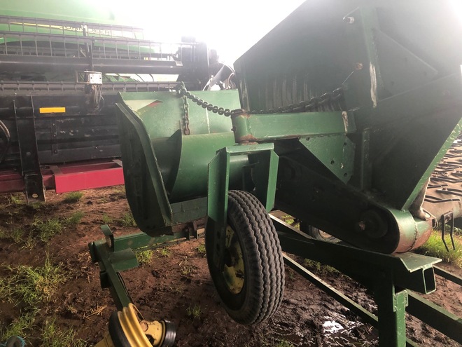 John Deere Pick up Front