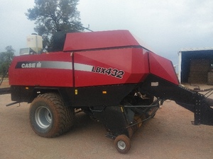 2007 Case IH LBX432 Square Baler