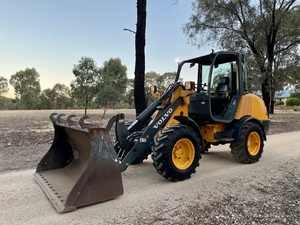 Volvo L25B Wheel Loader