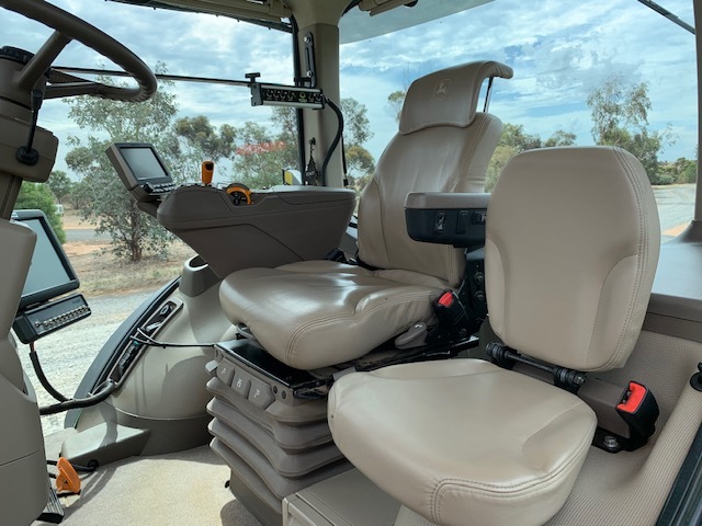 2014 John Deere 7210R Tractor For Sale