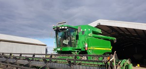 2002 JD 9650 STS Header