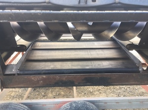 Macdon 960 30 ft Front with John Deere adapter For Sale