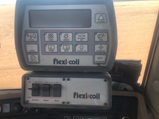 2007 ST830 Flexicoil Air Seeder & 1720 air-cart 5000L