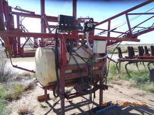 Hardi 3pt linkage sprayer 1200 litres 24m wide