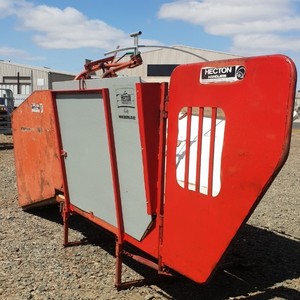 HECTON SHEEP HANDLER