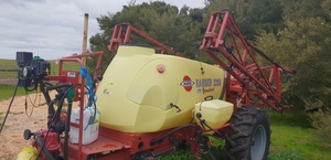 Sprayer wanted 2000 Litre, 12 - 15 Metre boom