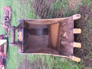 Excavator Buckets - 2% + GST Buyers Premium on all Lots
