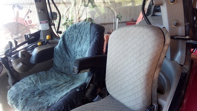 Case MXU 115 and loader 5470 hrs