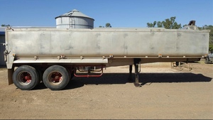 Borcat  TOA Bogie Trailer   1980 quick  release 