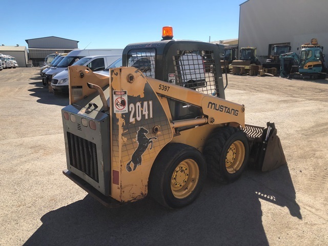 2008 Mustang 2041 Skidsteer loader ex council with 4 in1 loading Bucket with a Yanmar 4 cylinder diesel engine, 2517 hrs