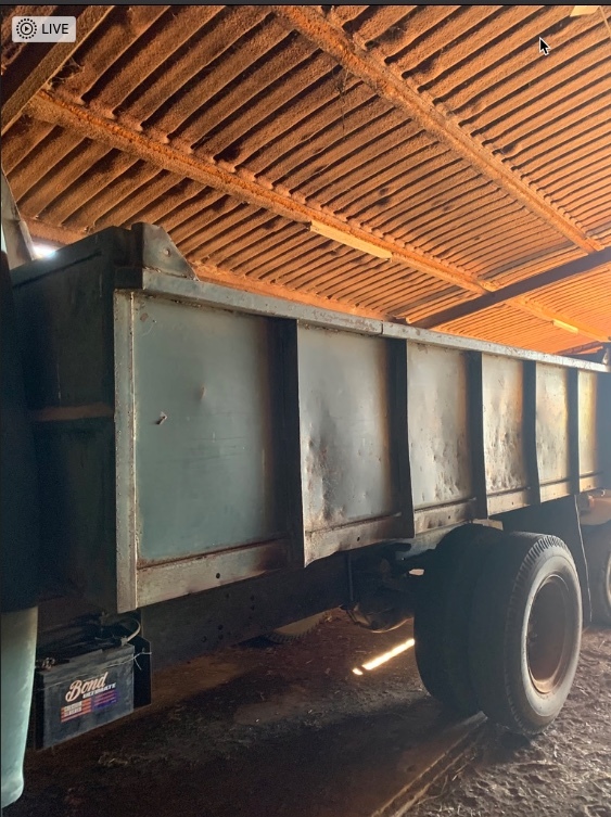 (A135) - International AB 160 Tipper Truck