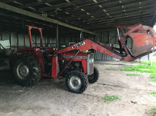 **Price Drop** Massey Ferguson 250 Tractor with FEL