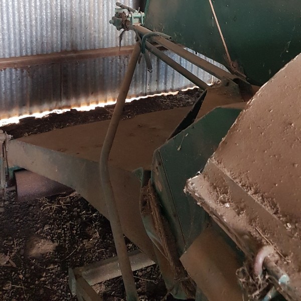 Horwood bagshaw clover harvester 